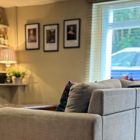 Beautiful Townhouse Next To Royal Victoria Park And Botanical Gardens Within Easy Walking Distance To Bath City Centre Eksteriør billede