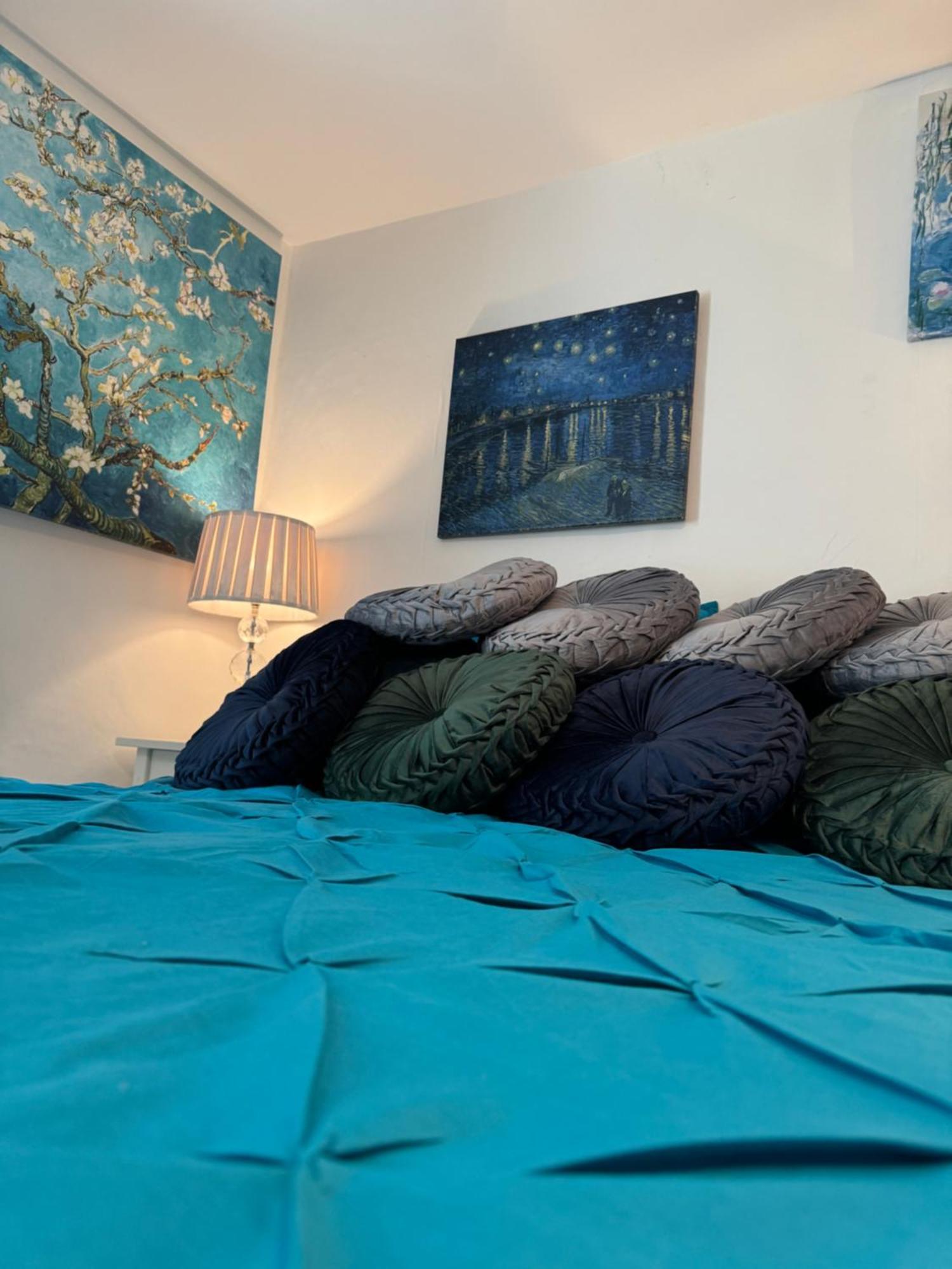Beautiful Townhouse Next To Royal Victoria Park And Botanical Gardens Within Easy Walking Distance To Bath City Centre Eksteriør billede